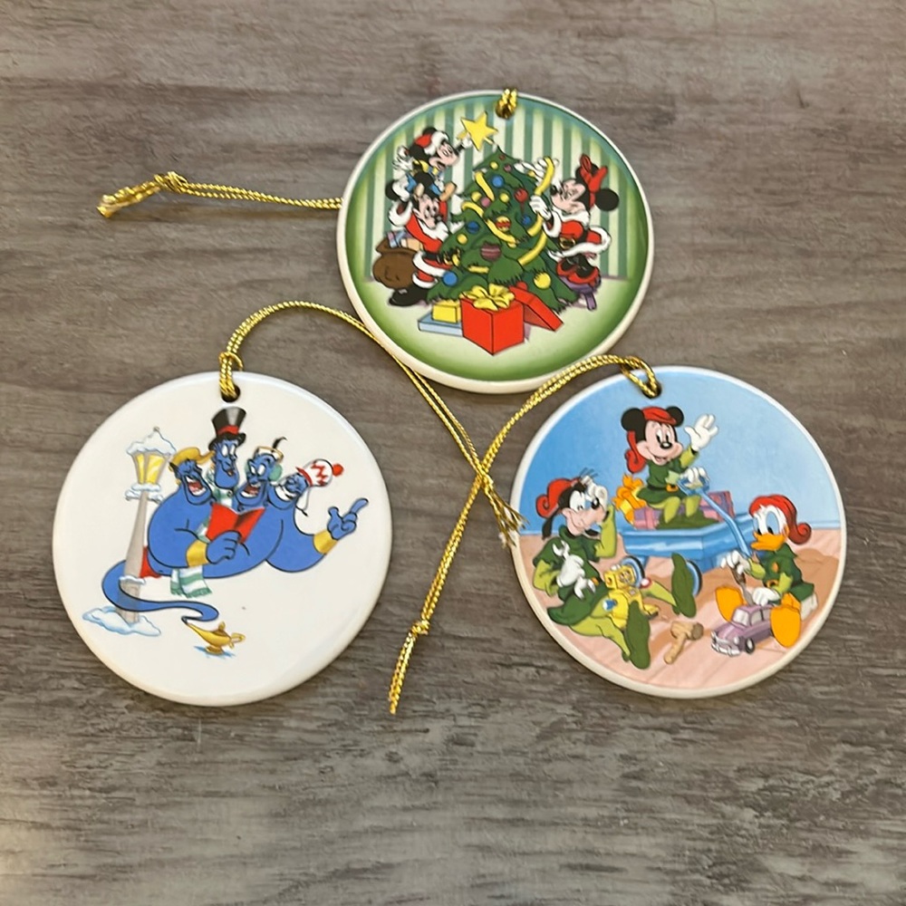 Grolier Collectables Designed From Original Art Work of Walt Disney Company.